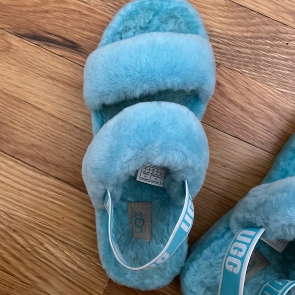 Ugg Slides - Picture 2 of 7